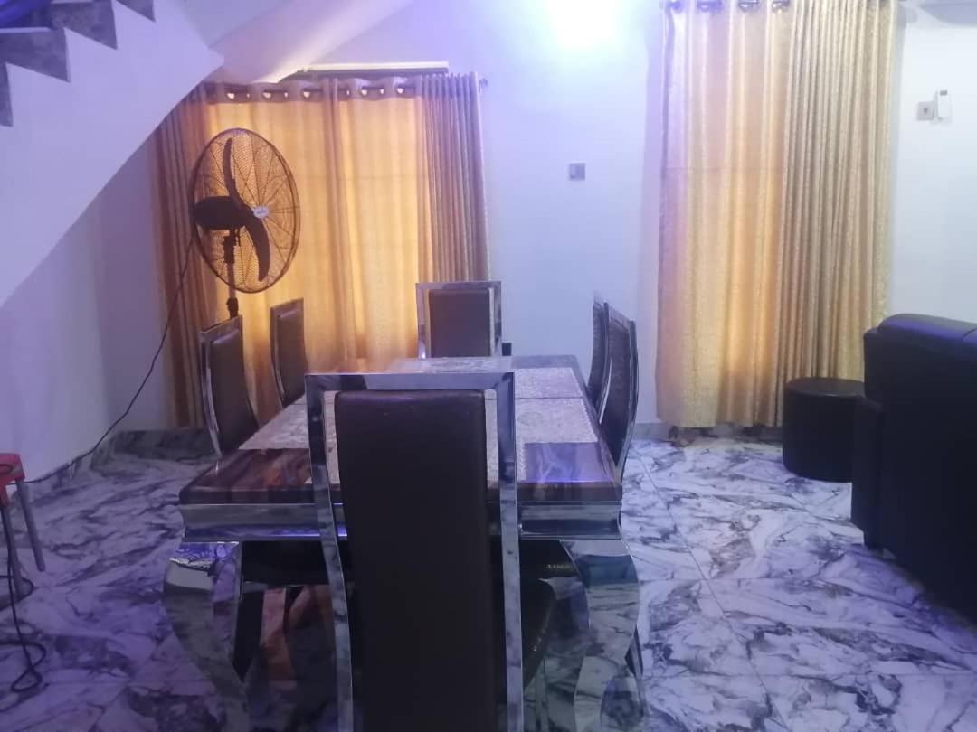 Saint Kingsley Apartman Ibadan Kültér fotó