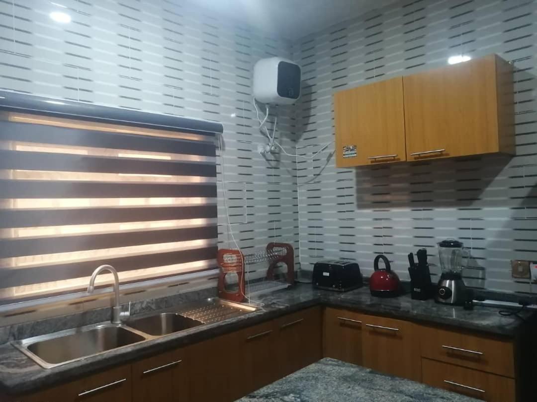 Saint Kingsley Apartman Ibadan Kültér fotó